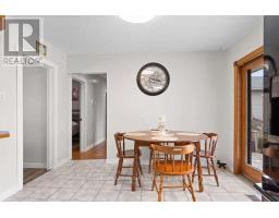 21 GOLDWICK CRESCENT - 15