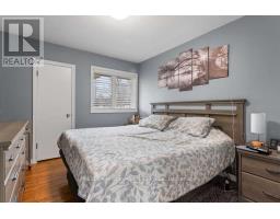 21 GOLDWICK CRESCENT - 16