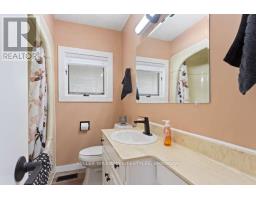 21 GOLDWICK CRESCENT - 18