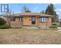 21 GOLDWICK CRESCENT - 3