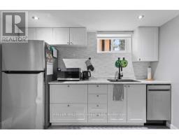 21 GOLDWICK CRESCENT - 30