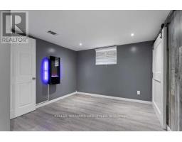 21 GOLDWICK CRESCENT - 31