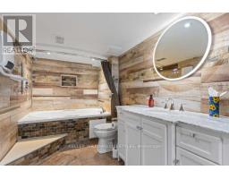 21 GOLDWICK CRESCENT - 34