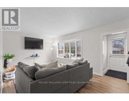 21 GOLDWICK CRESCENT - 6