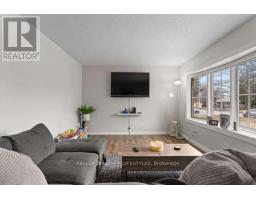 21 GOLDWICK CRESCENT - 7