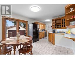 21 GOLDWICK CRESCENT - 9