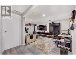 296 CASTLEGROVE BOULEVARD - 29