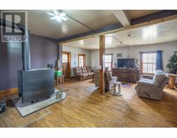 3542 PUTNAM ROAD - 32