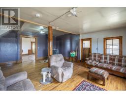 3542 PUTNAM ROAD - 34