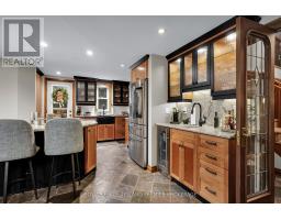 9941 NIPIGON STREET - 11