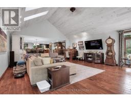 9941 NIPIGON STREET - 16