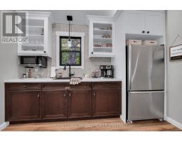 9941 NIPIGON STREET - 40