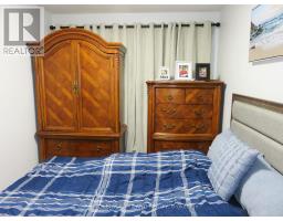 1471 PERTH AVENUE - 11