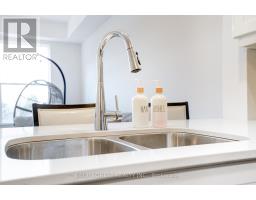 307 - 100 THE PROMENADE - 9