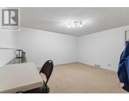 11 - 1095 JALNA BOULEVARD - 18