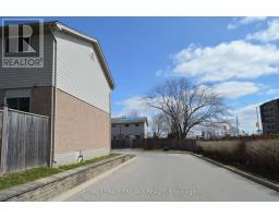 11 - 1095 JALNA BOULEVARD - 22