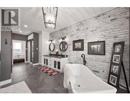 10159 MEADOWLILLY CRESCENT - 24