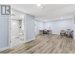 2884 DOYLE DRIVE - 33