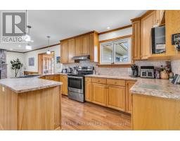 370 STATION STREET - 17