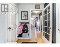 17 - 711 OSGOODE DRIVE - 2