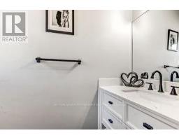 17 - 711 OSGOODE DRIVE - 3