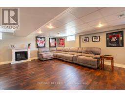 205 SYMES STREET - 15