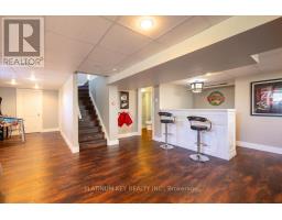 205 SYMES STREET - 17