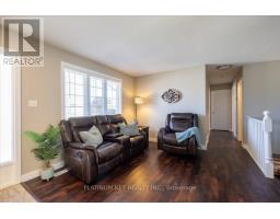 205 SYMES STREET - 5