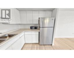 106 - 521 RIVERSIDE DRIVE - 7