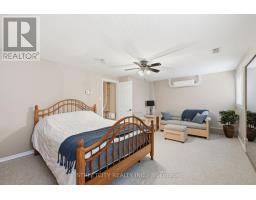 118 - 159 SANDRINGHAM CRESCENT - 11