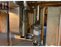 331 SIMPSON CRESCENT - 8