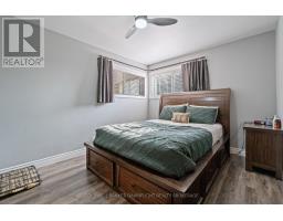 105 WELLINGTON STREET W - 10