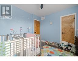 105 WELLINGTON STREET W - 16