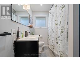 105 WELLINGTON STREET W - 18