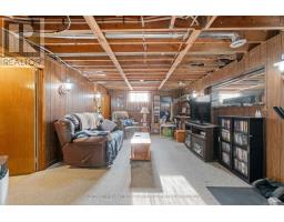 105 WELLINGTON STREET W - 27