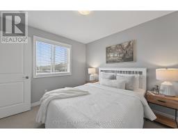 3173 SINGLETON AVENUE - 22