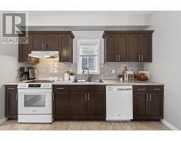 3173 SINGLETON AVENUE - 7