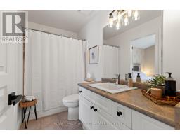 213 CRIMSON CRESCENT - 22