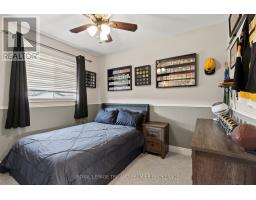 213 CRIMSON CRESCENT - 23