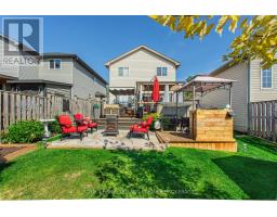 213 CRIMSON CRESCENT - 35