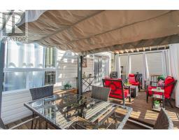 213 CRIMSON CRESCENT - 42