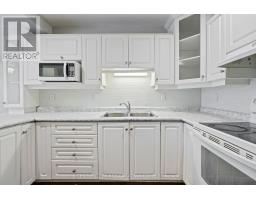 17 - 340 AMBLESIDE DRIVE - 16