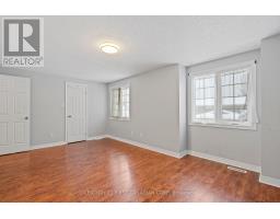 17 - 340 AMBLESIDE DRIVE - 33