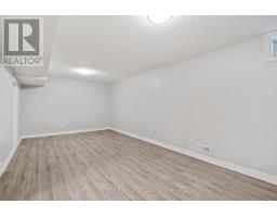 17 - 340 AMBLESIDE DRIVE - 42