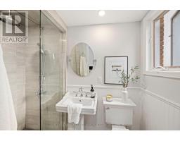 1450 NORMAN AVENUE - 19