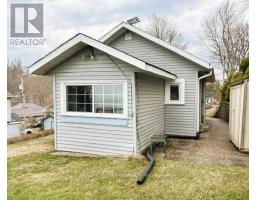 49225 BLAIR , R. R. 2 DRIVE - 6