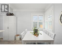 476 BLAKE STREET - 17