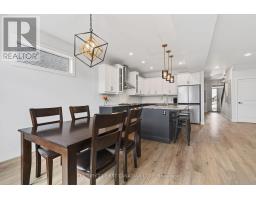 31 LINDSAY CRESCENT - 16