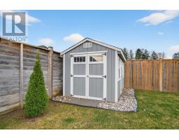 31 LINDSAY CRESCENT - 45