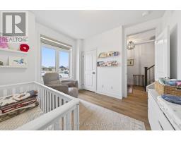 31 LINDSAY CRESCENT - 7